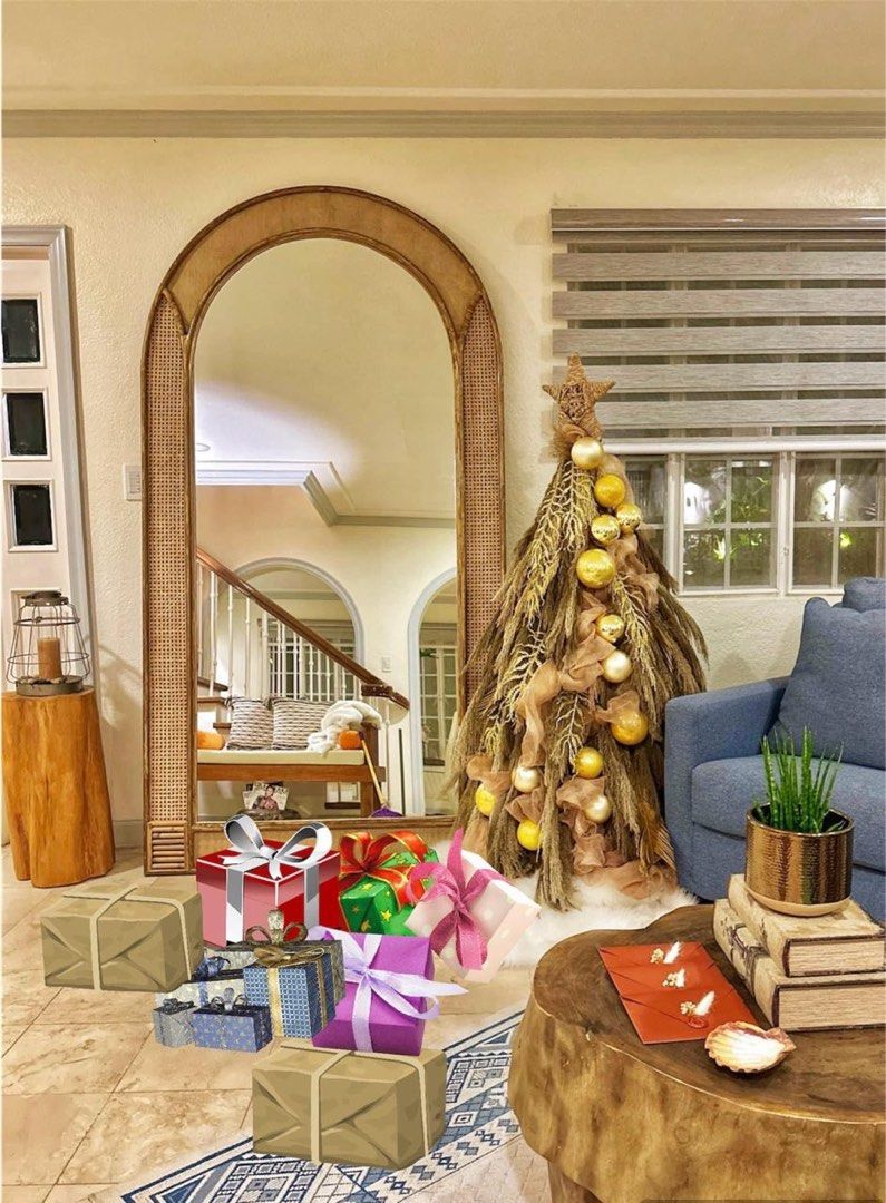 Super Big solihiya rattan wall mirror (Category: Mirrors) located in Paranaque City. Submitted by FLess.ph (Listing ID 1387457471, Image 1). Description: Selling for a friend. Php 34,000.