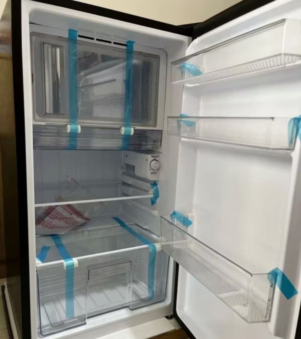 TCL 6.0 cu.ft.inverter Refrigerator (Category: Refrigerators and Freezers) located in Valenzuela. Submitted by maddieyu2338515 (Listing ID 1387541461, Image 2). Description: 🚨 STEAL DEAL! TCL 6.0 cu.ft. Refrigerator – Used (Freezer Door Issue) – ₱7,499 Original Price: ₱14,995 Looking for a budget-friendly ref? This TCL 6.0 cu.ft. Single Door Inverter Refrigerator (TR-190INV/DB Black) is available for a much lower price! ✨ Details: 6.0 cu.ft. cap