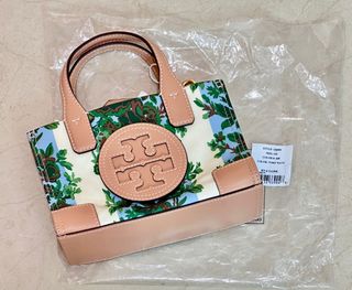 （分類：）位於 。 由 vespahhhh 提交（商品編號 1387396225，圖片 1）。簡介： 。