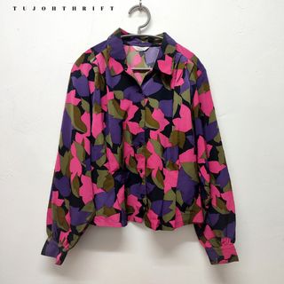 (Category: ) located in . Submitted by tujohthrift (Listing ID 1387451496, Image 1). Description: .
