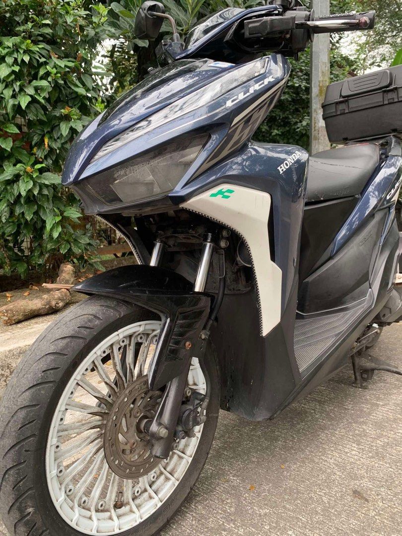 2021 HONDA CLICK 125CC 1ST OWNER (Category: Motorbikes for Sale) located in Quezon City. Submitted by bryllegacer (Listing ID 1387589071, Image 2). Description: FOR SALE: HONDA CLICK 2021 MODEL Honda Click V2 2021 model Color: White/Black sa OR/CR Pormado, naka Click 150 Fairings, REGISTERED ENDING “3” MARCH 2027 21K legit ODO (check performance) Naka White LEVENGIER Mags Newly Replaced Tire 100/80 Pieco Cobra (Rear/Front) Stock Tire (Front) 90/9
