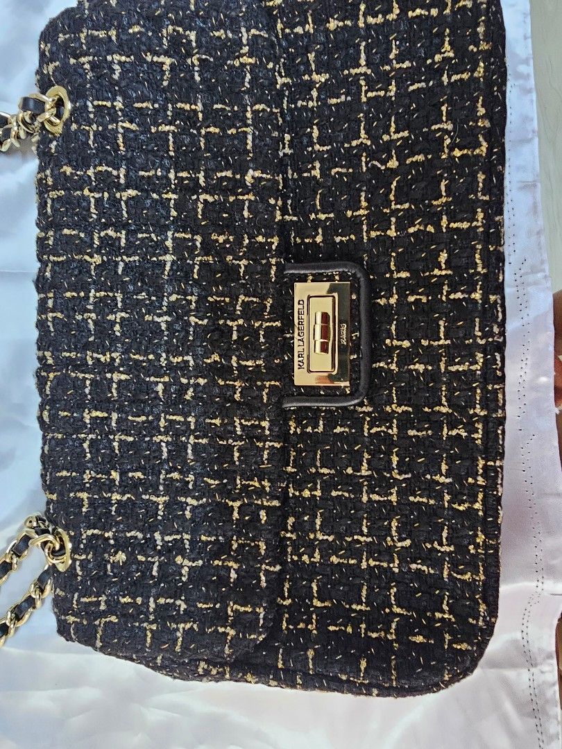 Authentic Karl Lagerfeld Tweed 2 way bag (Category: Luxury Bags & Wallets) located in Baliuag. Submitted by mnldecluttter (Listing ID 1387715903, Image 2). Description: Brand New from USA tweed gold metal chain can be shoulders bag or sling bag MOP: gcash / bank transfer shipping c/o buyer. lalamove lbc and gogo Etc.