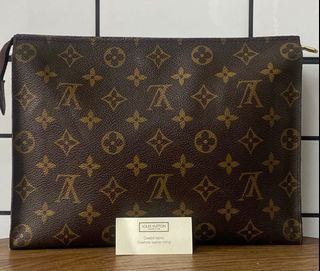 (Category: ) located in . Submitted by chloe_luxuries (Listing ID 1387677501, Image 1). Description: .