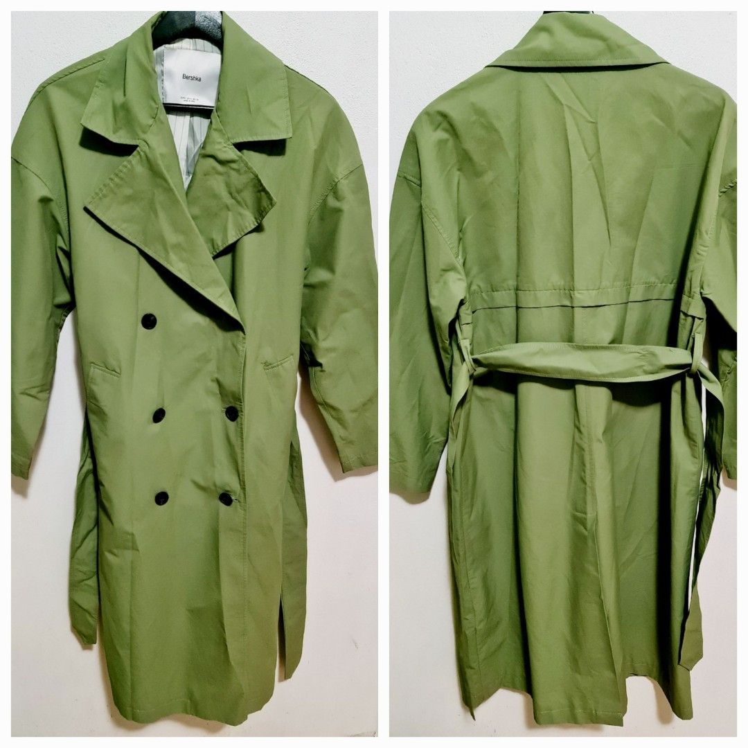 Bershka Green Trench Coat(Size S) (Category: Women's Clothes) located in Sydney. Submitted by desirably (Listing ID 1387619102, Image 2). Description: Bershka Green Trench Coat with Belt(Size S) for $80. Worn lightly&in excellent condition. Super chic&versatile with lightweight fabric - perfect to wear all year round! Pick up from Marrickville. Pls feel free to check out my other listings..