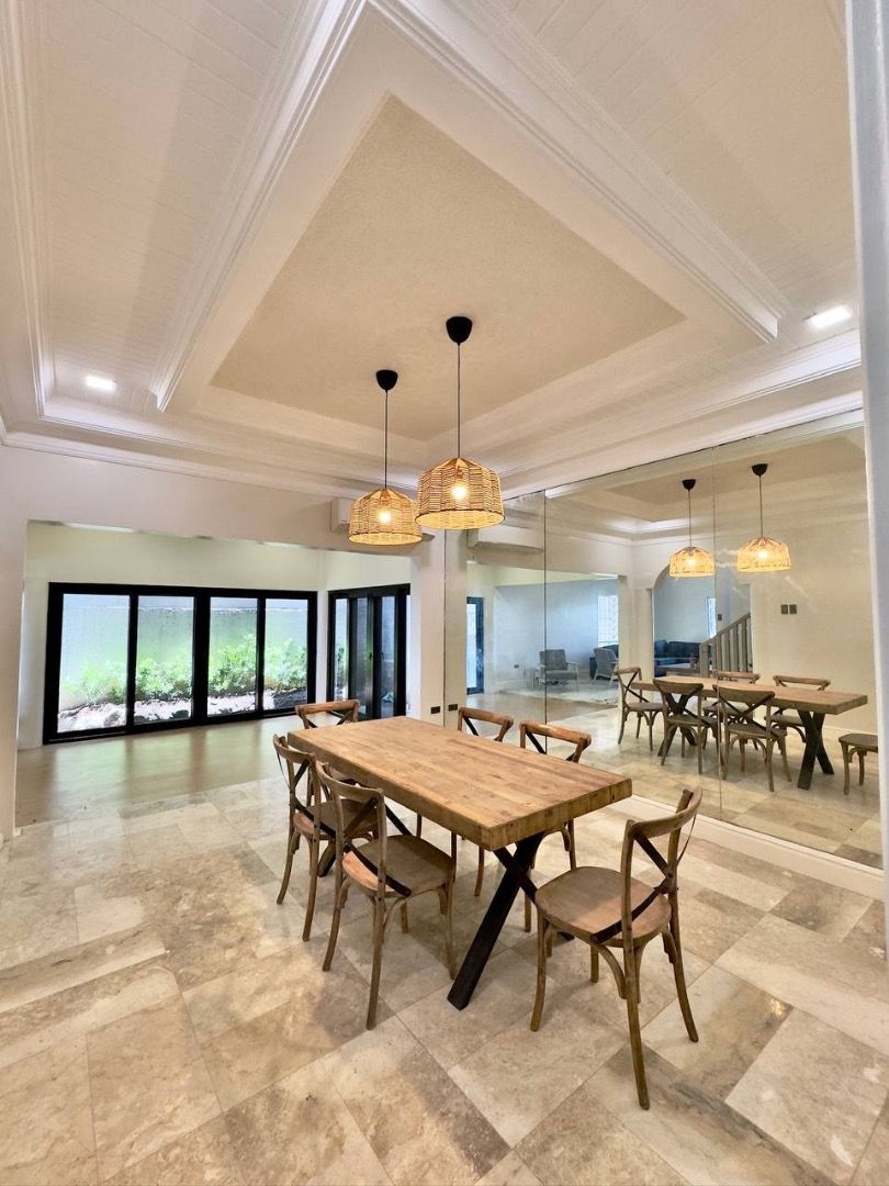BF Homes for RENT (Category: House & Lot) located in Paranaque City. Submitted by patrickkairuz (Listing ID 1387685560, Image 3). Description: 5 bedroom Modern rustic house for RENT in Presidents Heights Phase VI-A, BF Homes, Paranaque Lot size: 251 sqm Floor area: 283 sqm Property Features: 5 Bedrooms 3 Bathrooms with water heater 7 units inverter AC Helpers Room and T&B Kitchen comes with Stove and Oven Asking price 100,000/month Terms: 2 month
