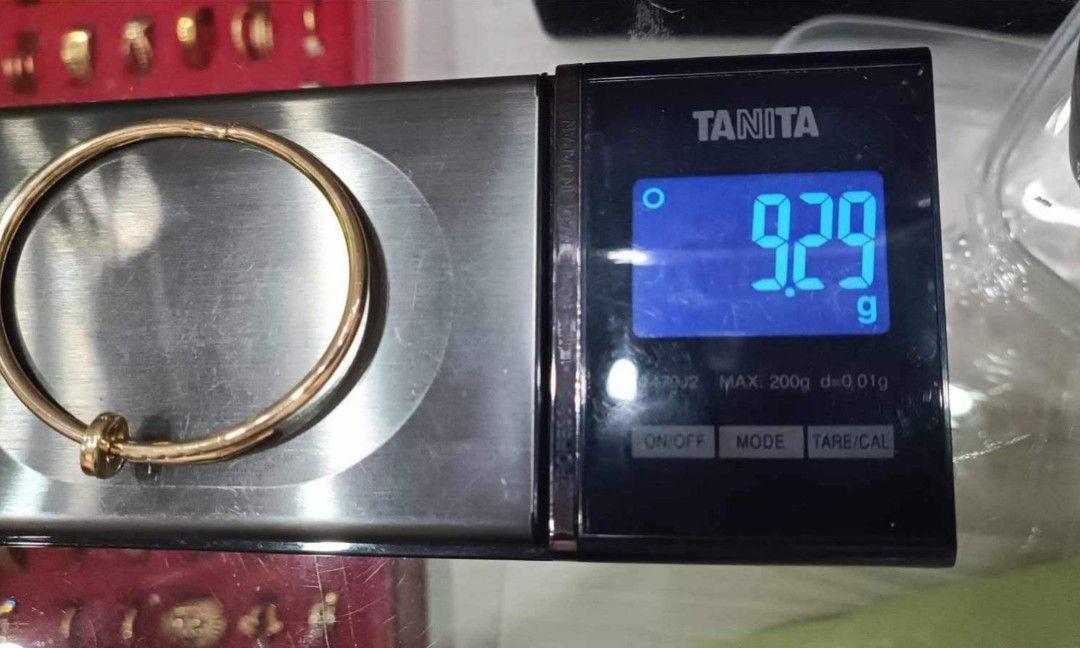 Cartier nail bangle (Category: Bracelets) located in Manila. Submitted by max_81 (Listing ID 1387681930, Image 1). Description: 7,300 per grams 9.29gms.