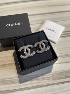 (Category: ) located in . Submitted by luxe99 (Listing ID 1387717745, Image 1). Description: .
