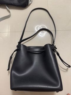 （分類：）位於 。 由 tammjai 提交（商品編號 1387704256，圖片 1）。簡介： 。