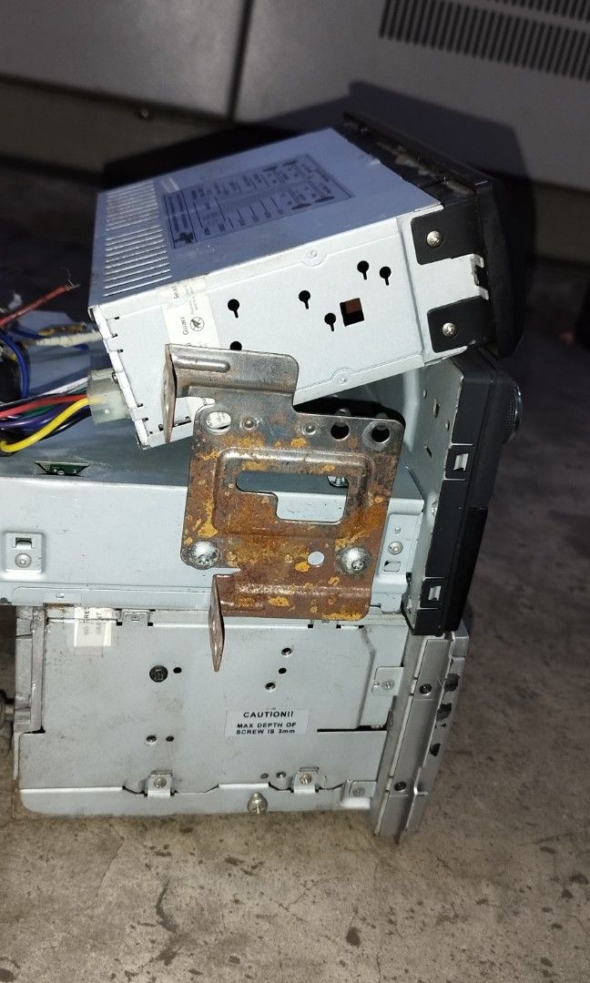 defective car stereo (Category: Other Audio Equipment) located in Manila. Submitted by daxtech17 (Listing ID 1387735883, Image 2). Description: all defective car stereo for sale no questions ask kasi defective nga kayo na bahala mag pagawa..