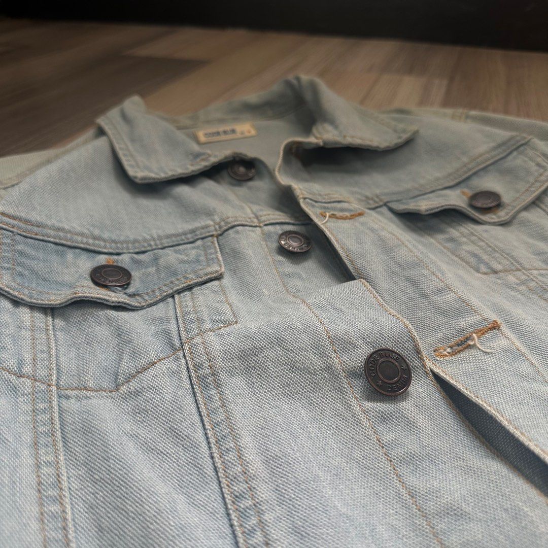 Denim jacket (Category: Coats, Jackets and Outerwear) located in Quezon City. Submitted by astroffside (Listing ID 1387637899, Image 2). Description: WTS Denim jacket code blue Good condition | Used | Need Wash only Size Medium 540 only shipped via j&t DM if interested! 📥 .