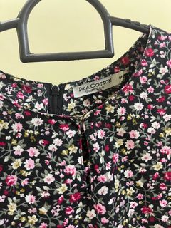 (Category: ) located in . Submitted by shopprelovedz (Listing ID 1387711574, Image 1). Description: .