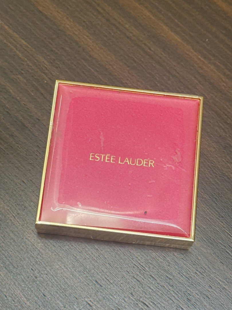 Estee Lauder blush limited edition (Category: Makeup) located in Lucena. Submitted by fashioncult.ph (Listing ID 1387601375, Image 1). Description: .