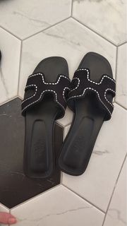 (Category: ) located in . Submitted by barbieswan (Listing ID 1387622979, Image 1). Description: .