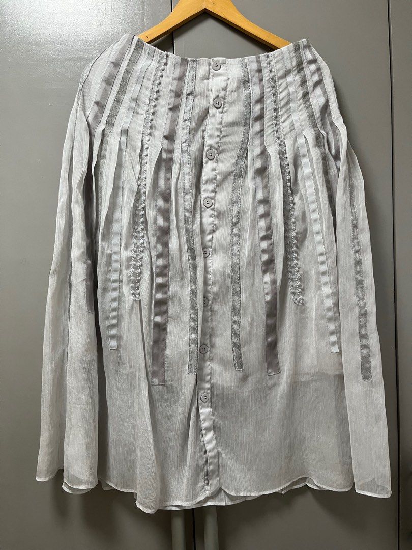 initial skirt (Category: Skirts) located in Quezon City. Submitted by evyandsierra (Listing ID 1387640291, Image 1). Description: fits 30in waist.
