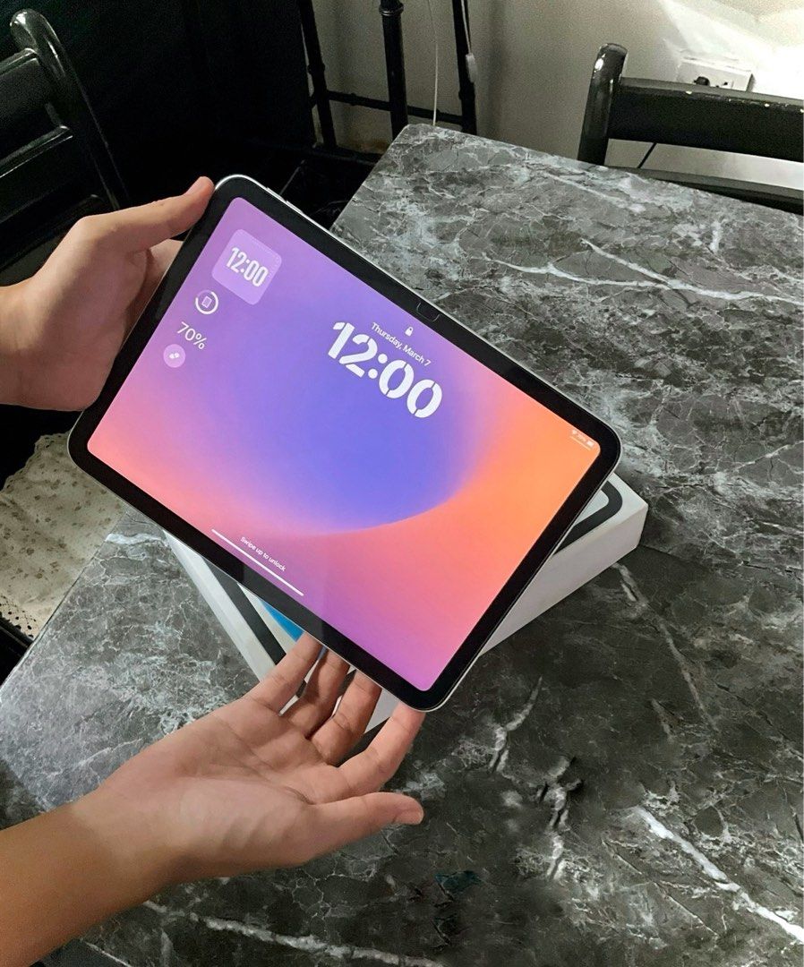 iPad 10th Gen | Starlight | Wifi (Under warranty) (Category: iPad) located in Dasmarinas. Submitted by smsebtian (Listing ID 1387718263, Image 1). Description: iPad 10th Gen in Silver for P15k Under warranty (Nov 2025) No issue 64Gb Clean; no dents 98% bh (3utools) Inclusions Unit, Case, Cord (no box) Dismiss.