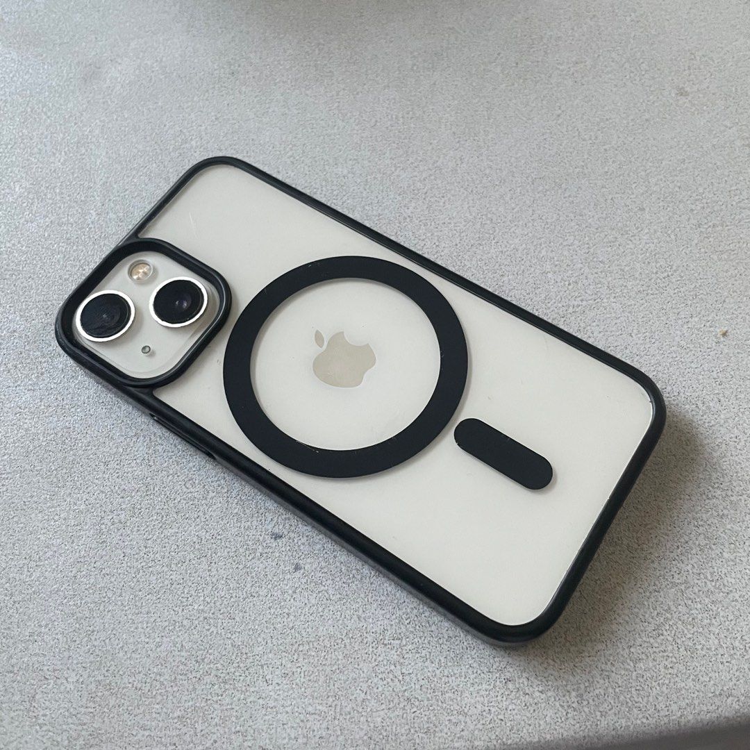 Iphone 13 Mini 512gb White (Category: iPhone 13 Series) located in Antipolo. Submitted by cloudtaumbahay (Listing ID 1387721807, Image 1). Description: All stock issue: lcd hairline but doesnt affect naman yung performance, Face id not working, sometimes struggles with bluetooth. batt health 77%.