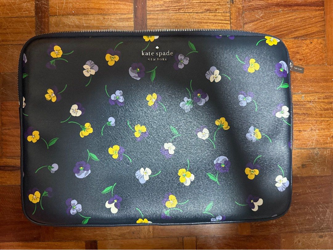 Kate Spade Laptop Sleeve 15” (Category: Luxury Bags & Wallets) located in Pasig City. Submitted by mollyscloset123 (Listing ID 1387550758, Image 1). Description: Selling my original Kate spade laptop case 15”. Previously bought at the Kate Spade US Site. Used only once. Too big for my laptop. Price is negotiable .