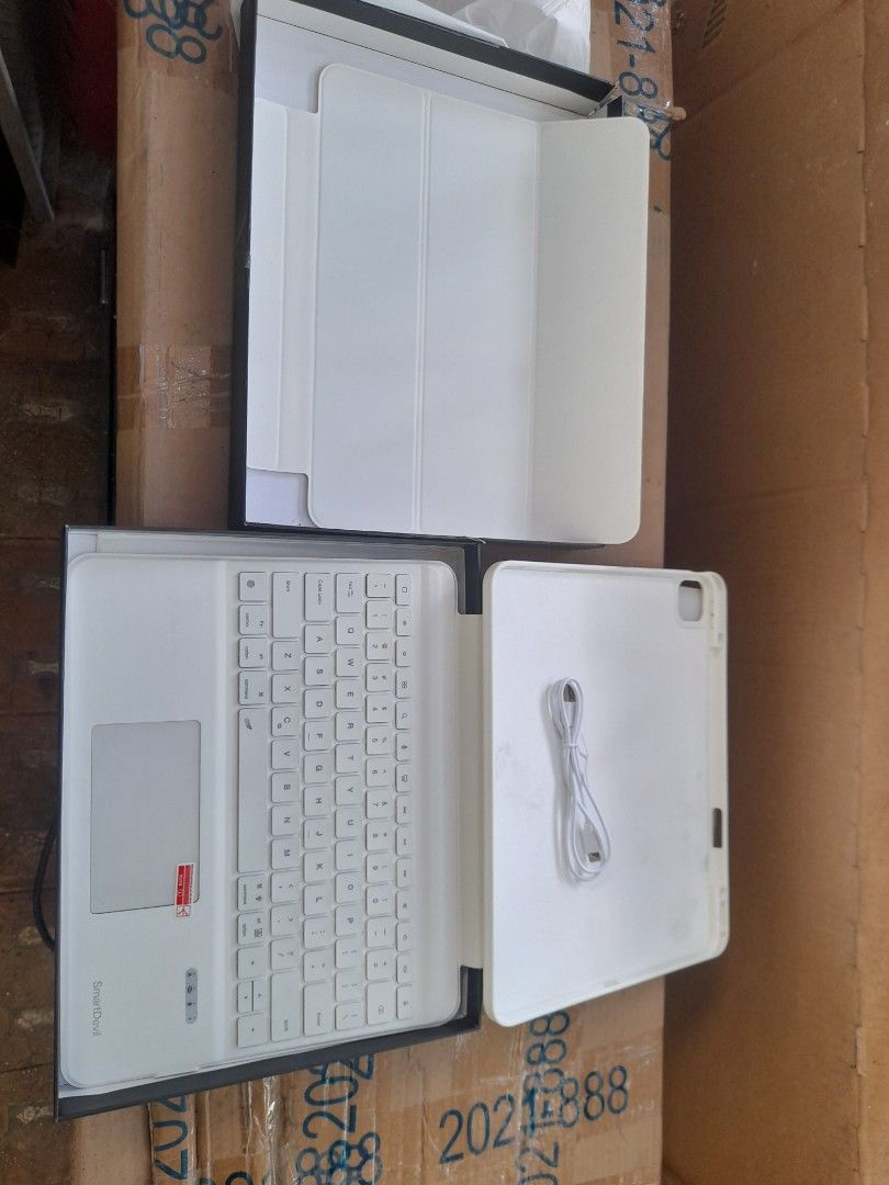 Magnetic keyboard pads (Category: Computer Keyboard) located in Valenzuela. Submitted by newbear.425b6e (Listing ID 1387685097, Image 3). Description: magnetic keyboard pad working. 2500 only.