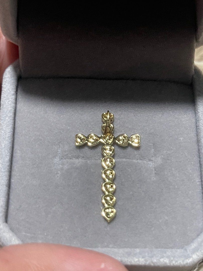 natural mined diamond cross pendant (Category: Necklaces) located in Cavite. Submitted by beamitch (Listing ID 1387596339, Image 3). Description: 100% natural mined diamonds comes with certificate free sf tru lbc only pendant only .