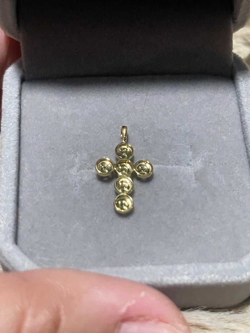 natural mined diamonds cross design (Category: Necklaces) located in Cavite. Submitted by beamitch (Listing ID 1387597031, Image 3). Description: 100% natural mined diamonds comes with certificate free sf tru lbc pendant only 8499 each cross.