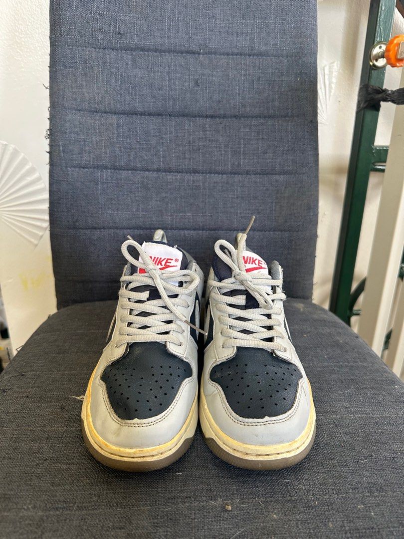 Nike Dunk Low College Navy Wolf Grey (Category: Sneakers) located in Quezon City. Submitted by jesscagungun (Listing ID 1387604902, Image 2). Description: Ukay bale po ito from US, so it needs cleaning. What you see is what you get. Nasa picture na po lahat ng details, thank you..