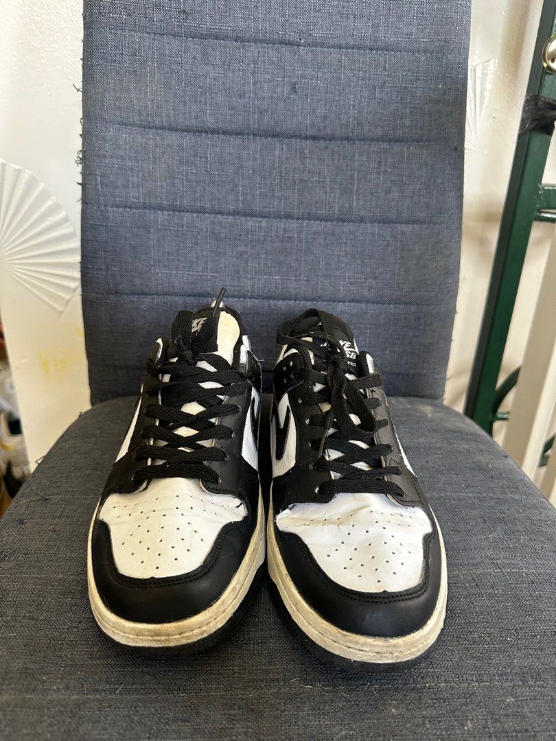 Nike Panda Dunk Low (Category: Sneakers) located in Quezon City. Submitted by jesscagungun (Listing ID 1387605718, Image 2). Description: Ukay bale po ito from US, so it needs cleaning. What you see is what you get. Nasa picture na po lahat ng details, thank you..