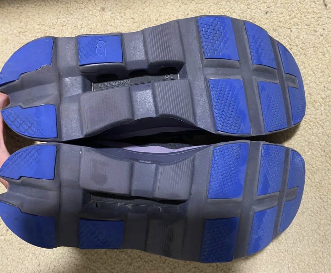 On Cloudmonster Magnet/Shark (Category: Sneakers) located in Angeles City. Submitted by maccc (Listing ID 1387582043, Image 2). Description: For sale: On Cloudmonster Magnet/Shark Authentic Size M 10.5 No box PM for some minor issue.