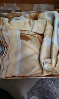(Category: ) located in . Submitted by preloved_amour (Listing ID 1387611162, Image 1). Description: .