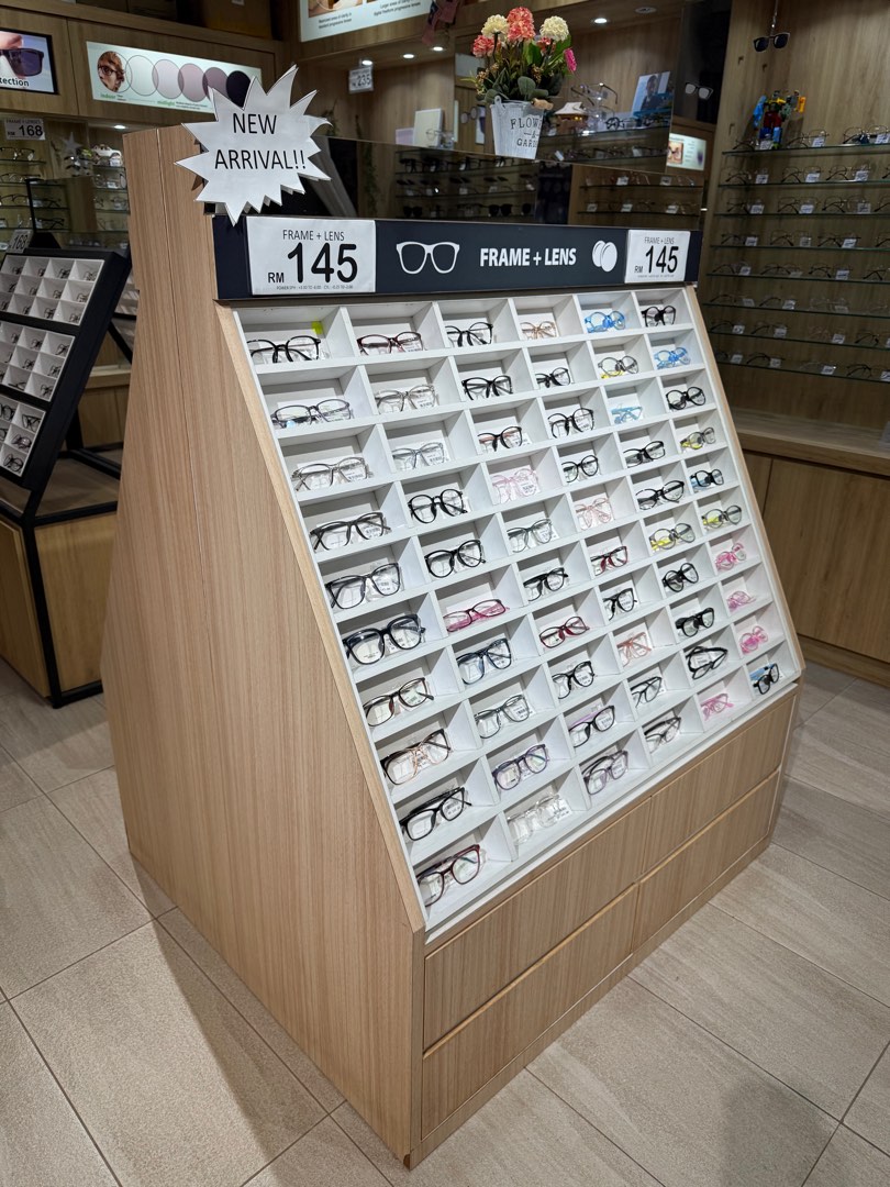 Rak Display Cermin Mata, Furniture & Home Living, Furniture, Shelves ...