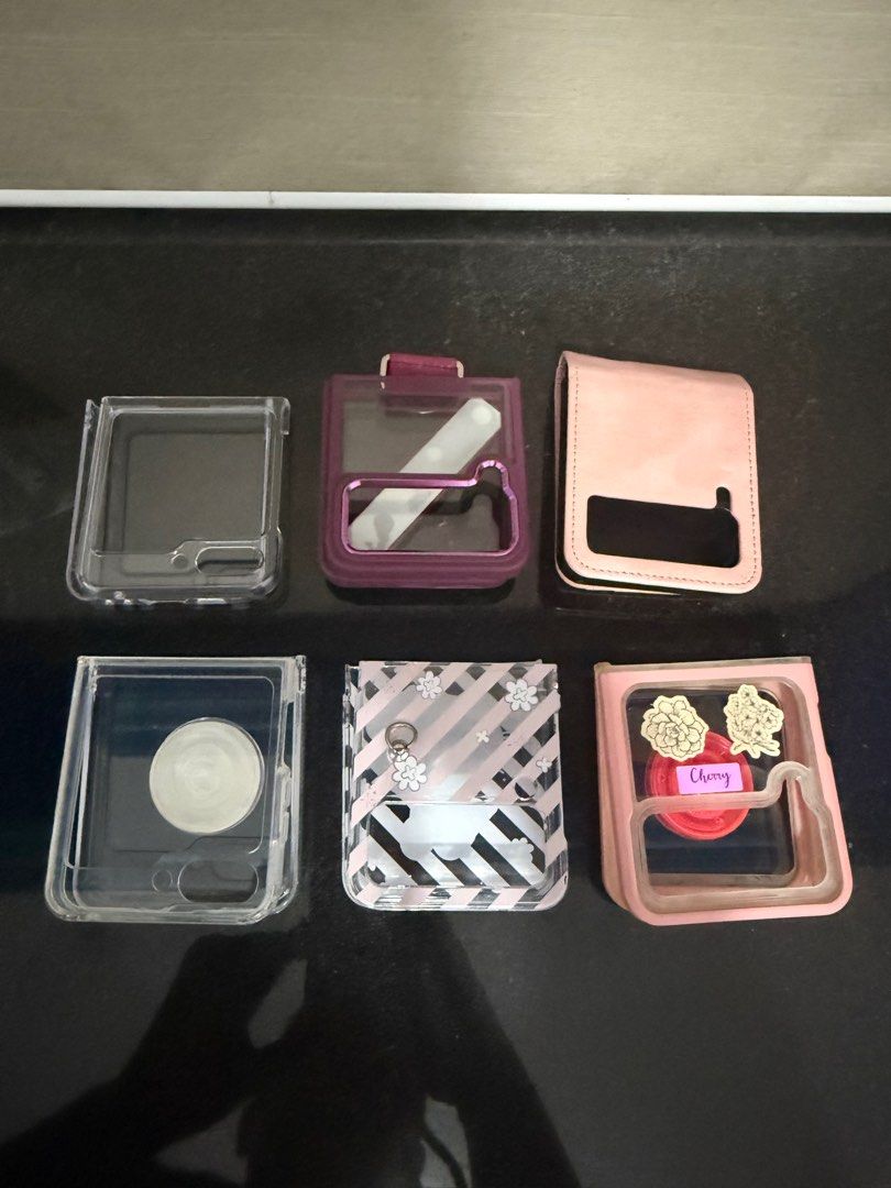Samsung Z flip 3/4 (Category: Cases & Sleeves) located in Manila. Submitted by roseann02298719 (Listing ID 1387665518, Image 1). Description: Package price for 500.00 Case for Samsung Z flip 3/4 6pcs slightly used Pick up Sucat paranaque or Imus cavite .