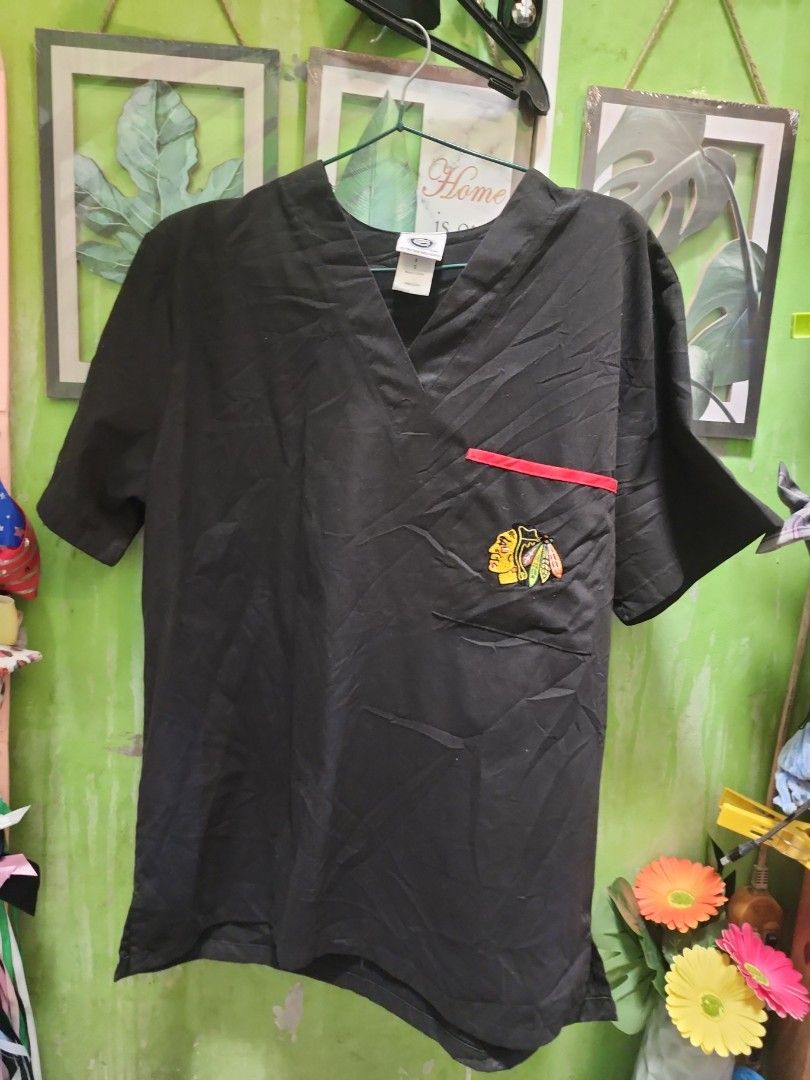 Scrubsuit top(S) (Category: Others Tops) located in Taguig. Submitted by zaisha.triftshop (Listing ID 1387569595, Image 1). Description: small size need wash.