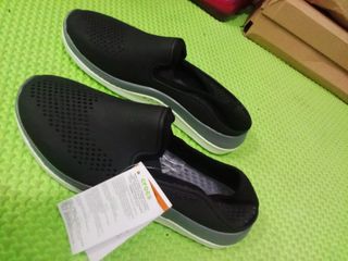 Crocs sepatu Dijual Lainnya Carousell Indonesia