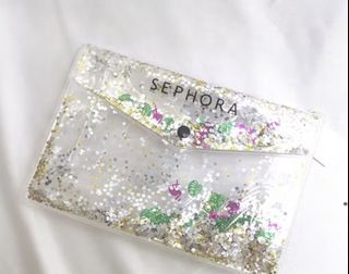 (Category: ) located in . Submitted by urfavluxuryshop (Listing ID 1387608003, Image 1). Description: .