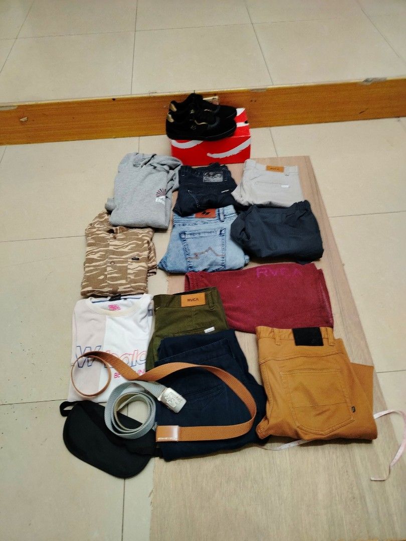 Skatebrands (Category: Activewear) located in San Pablo. Submitted by nhatzstuffz (Listing ID 1387651282, Image 1). Description: All items as new no issues almost Msge me for more details or check my phage - Nhatz Stuffz Thank you Godbless.