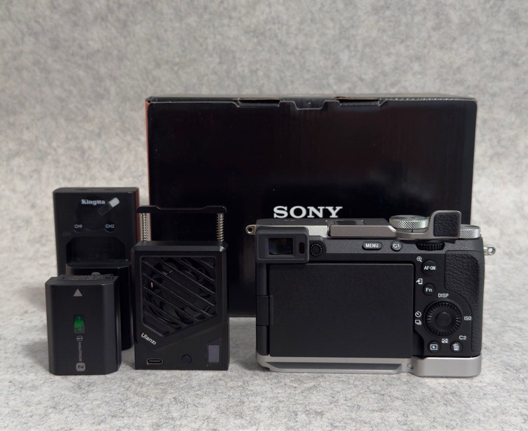 Sony A 7C II with 1 year local warranty & freebies( fix price ...