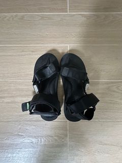 (Category: ) located in . Submitted by djeon (Listing ID 1387579439, Image 1). Description: .