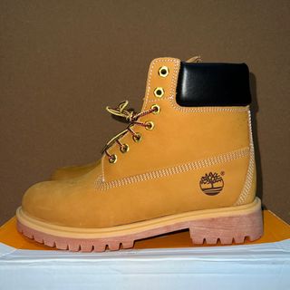 (Category: ) located in . Submitted by slick_sneaks (Listing ID 1387725276, Image 1). Description: .