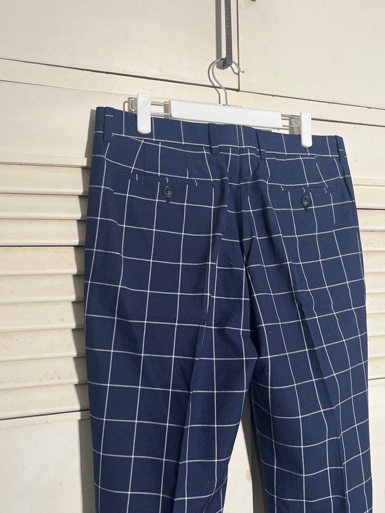 topman navy blue checkered trousers 32 (Category: Trousers) located in Pasig City. Submitted by joey_b (Listing ID 1387657975, Image 3). Description: tapered fit.