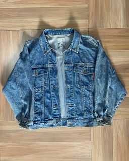(Category: ) located in . Submitted by thriftdee (Listing ID 1387592112, Image 1). Description: .