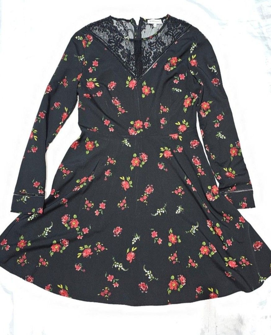 Warehouse Black Floral Dress (Category: Dresses) located in Malabon City. Submitted by loved_by_e (Listing ID 1387716090, Image 1). Description: .