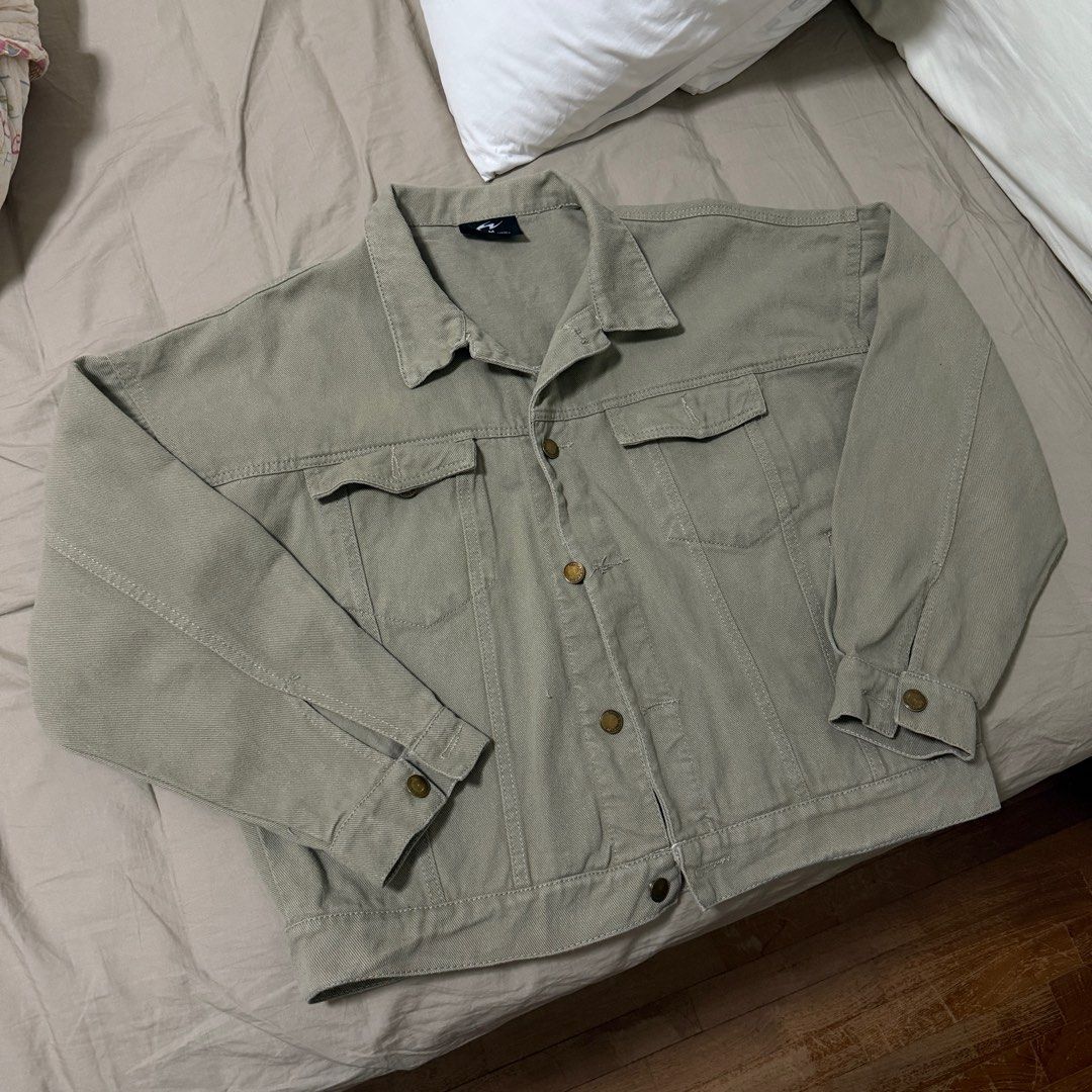 Whose Studios Denim Jacket (Category: Coats, Jackets and Outerwear) located in Singapore. Submitted by breadtoaster2 (Listing ID 1387658435, Image 1). Description: PTP: 64cm Length:56cm Sleeves:47cm Fits both men and women .