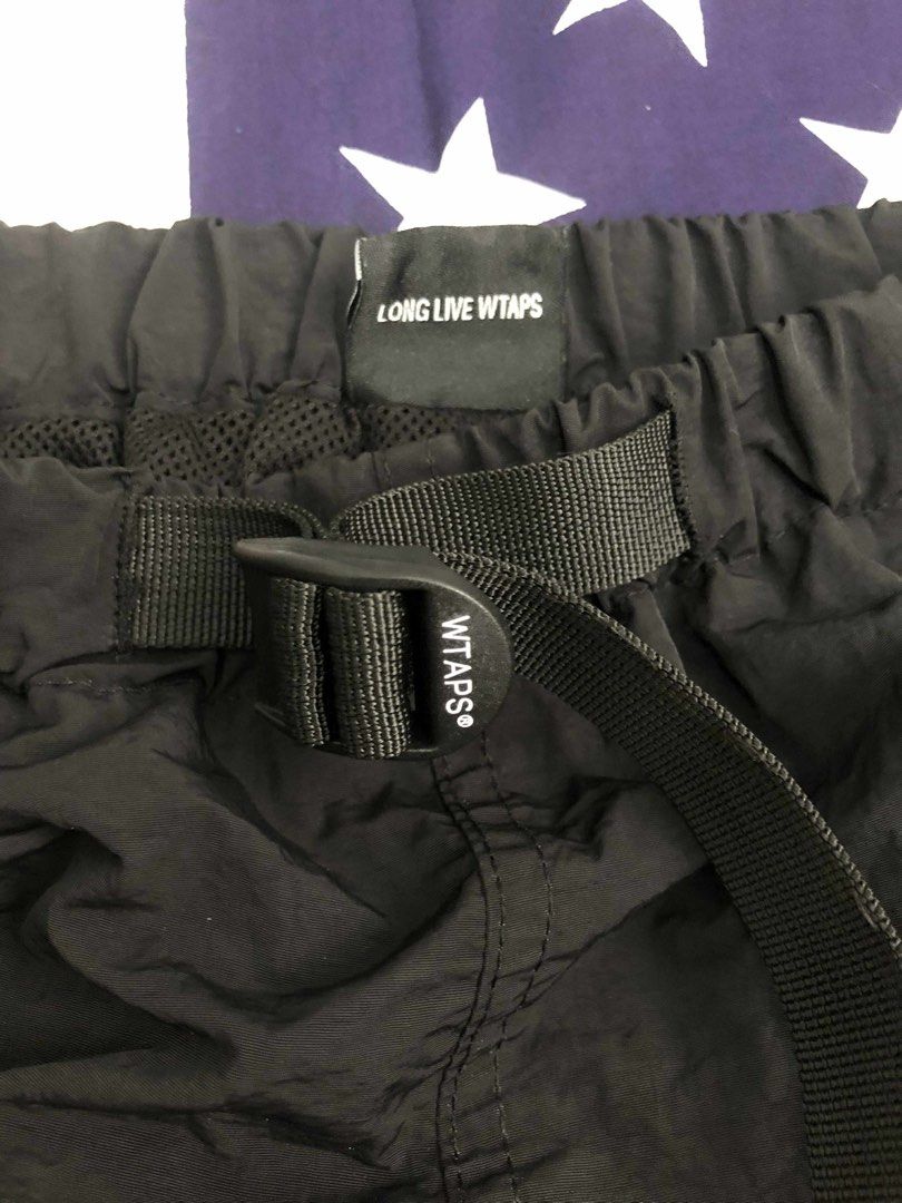 WTAPS Jogging Pants (Category: Joggers) located in Manila. Submitted by nei00 (Listing ID 1387691733, Image 3). Description: Size 30-34 Length 37.
