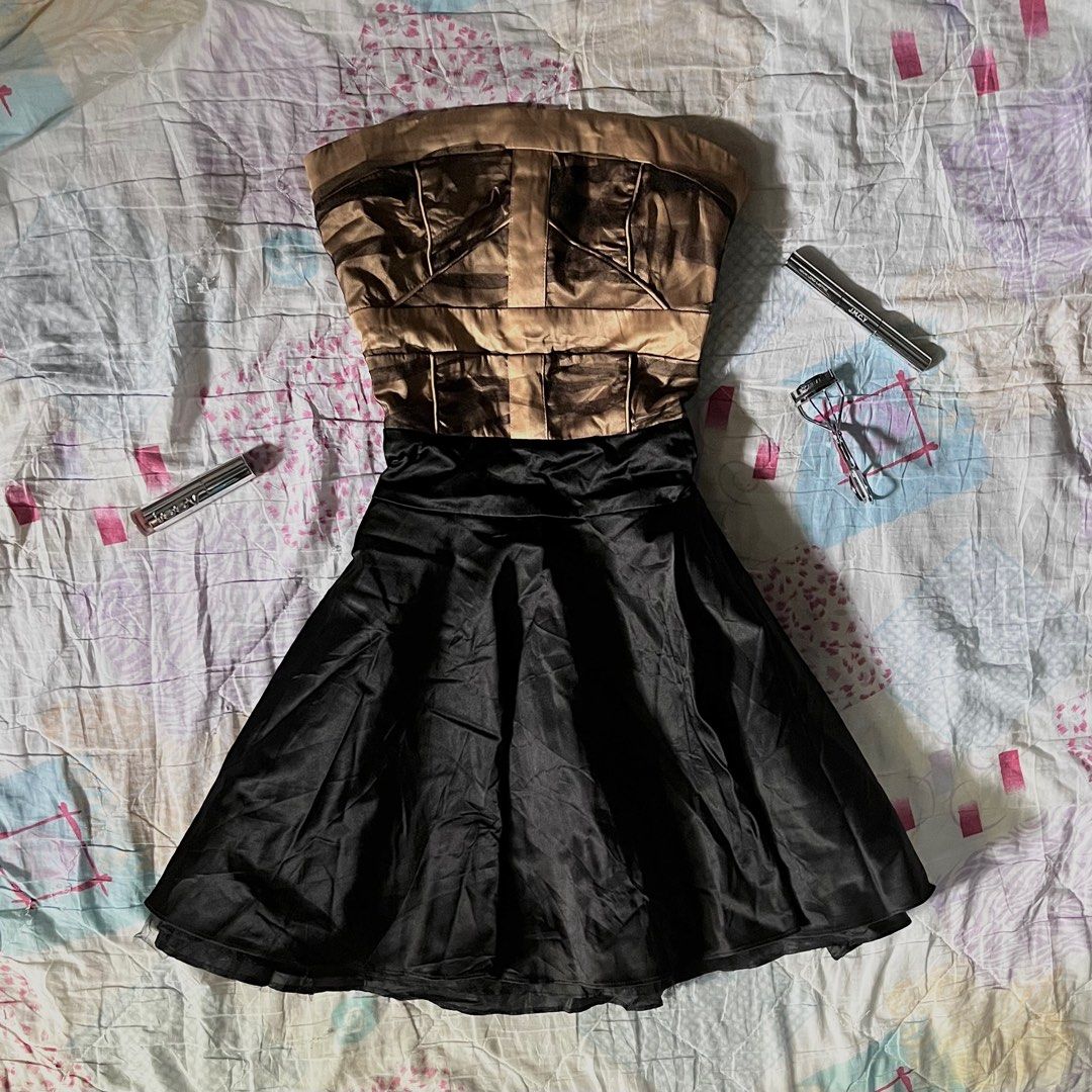 XOXO Cocktail Dress (Category: Dresses) located in Manila. Submitted by rainejunks (Listing ID 1387611479, Image 1). Description: 𓌹*♰*𓌺 Bold and Glam 𓌹*♰*𓌺 Condition: 1000/10 (No flaw) 𓌹*♰*𓌺 Color: 1000/10 (Not faded) 𓌹*♰*𓌺 Size: S-M.