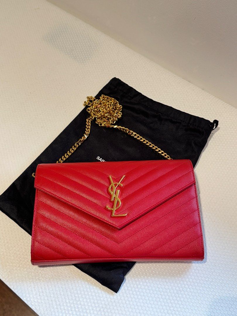 YSL Large Wallet on Chain (Category: Luxury Bags & Wallets) located in Manila. Submitted by mctrl (Listing ID 1387574452, Image 2). Description: Comes with dustbag.