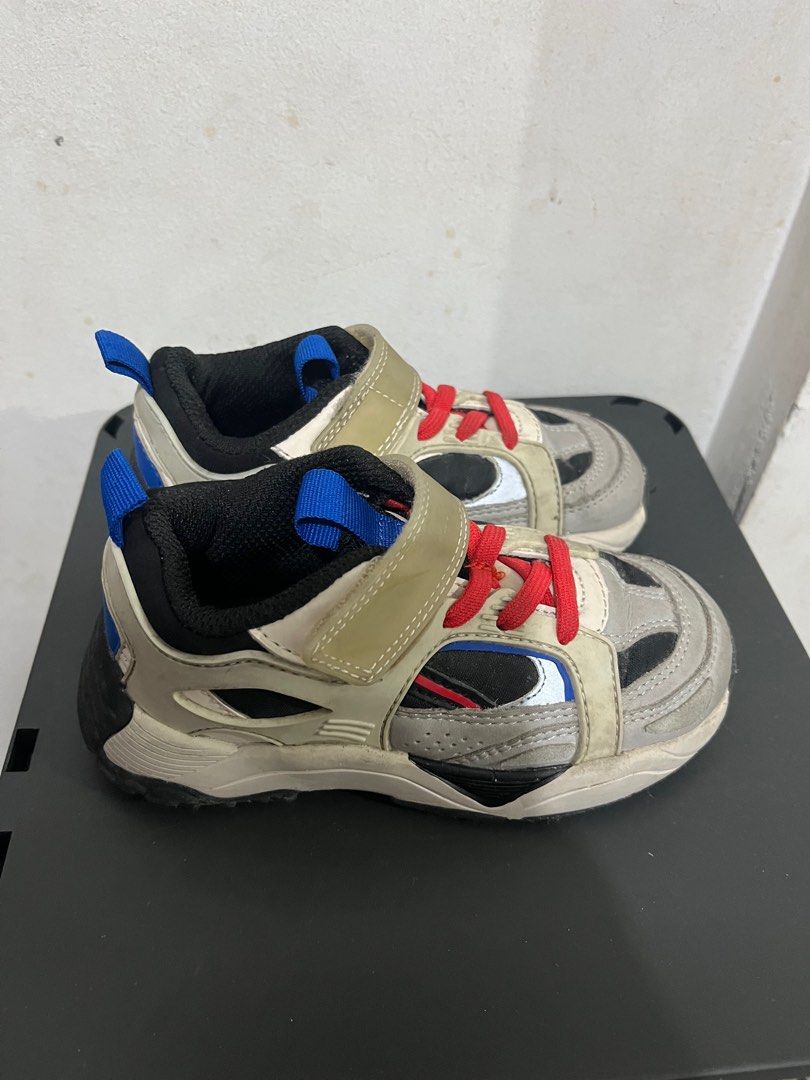 Zara kids rubber shoes (Category: Babies & Kids Fashion) located in Manila. Submitted by gchlove (Listing ID 1387658345, Image 3). Description: Zara Size 25.