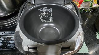（分類：）位於 。 由 rickymamba 提交（商品編號 1387687501，圖片 1）。簡介： 。