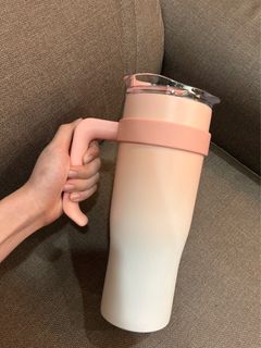由 han________ (刊登 ID 1384384268，圖片 1) 提交，位於 的 (類別：)，說明：。