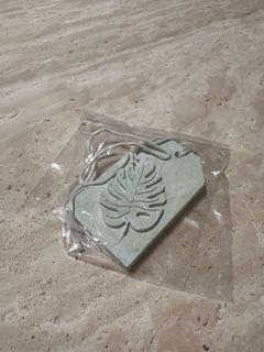 由 avocadomillkkk (刊登 ID 1384401460，圖片 1) 提交，位於 的 (類別：)，說明：。
