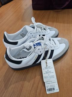 (Category: ) located in . Submitted by vanpru (Listing ID 1384419158, Image 1). Description: .