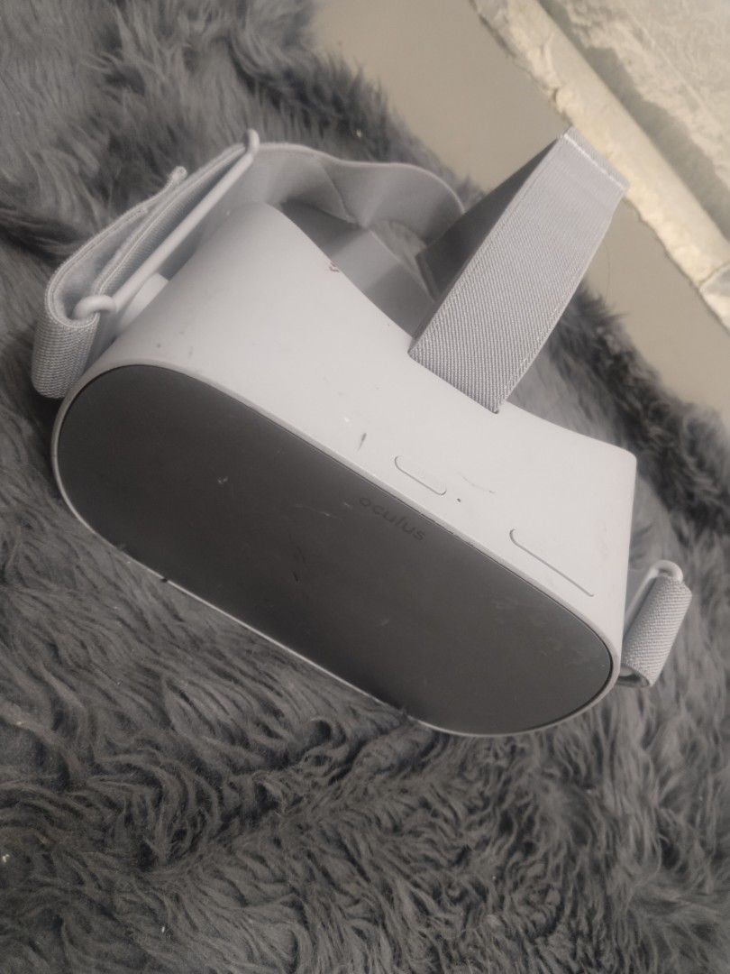 Affordable Oculus Go 64GB Standalone Virtual Reality Headset 😍👌 (Category: Virtual Reality) located in Malolos. Submitted by afford.japan (Listing ID 1384427298, Image 1). Description: Affordable Oculus Go 64GB Standalone Virtual Reality Headset 😍👌.